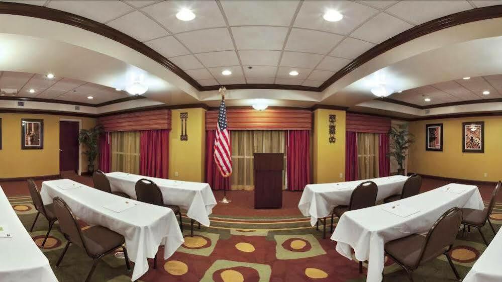 Holiday Inn Express Hotel & Suites Charleston-Ashley Phosphate By Ihg North Charleston Eksteriør bilde